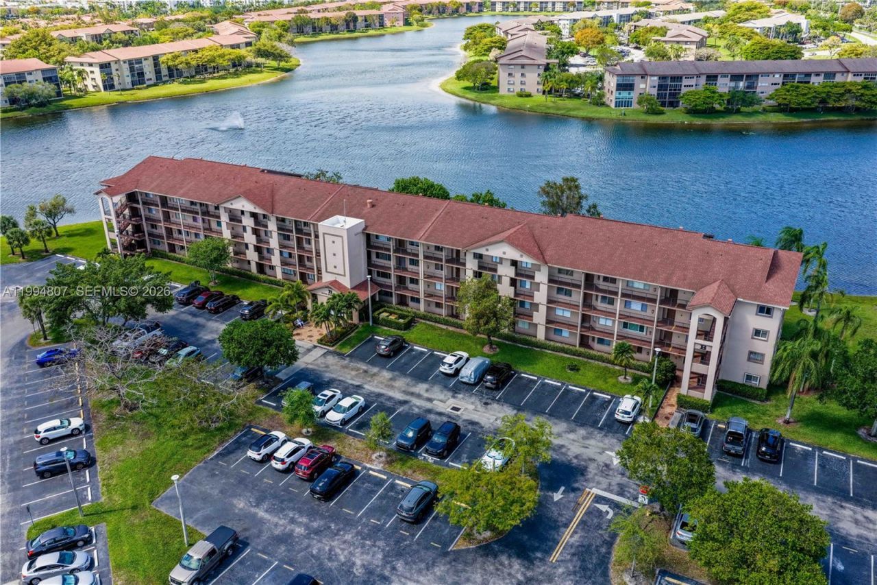 13705 SW 12th St, Unit 202B, Pembroke Pines, FL 33027 Photo