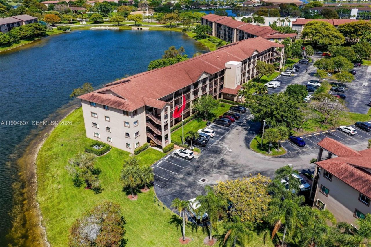 13705 SW 12th St, Unit 202B, Pembroke Pines, FL 33027 Photo