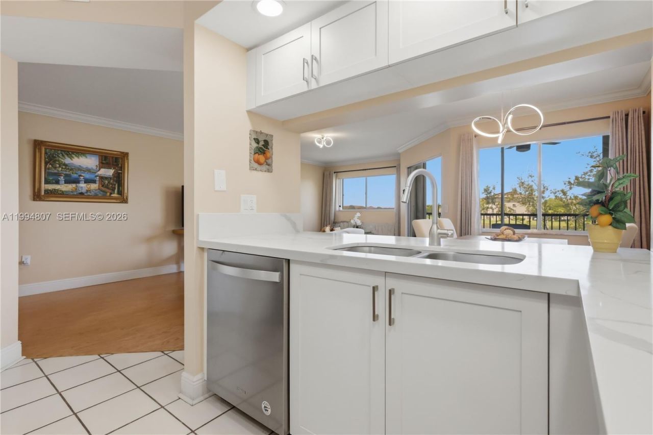 13705 SW 12th St, Unit 202B, Pembroke Pines, FL 33027 Photo