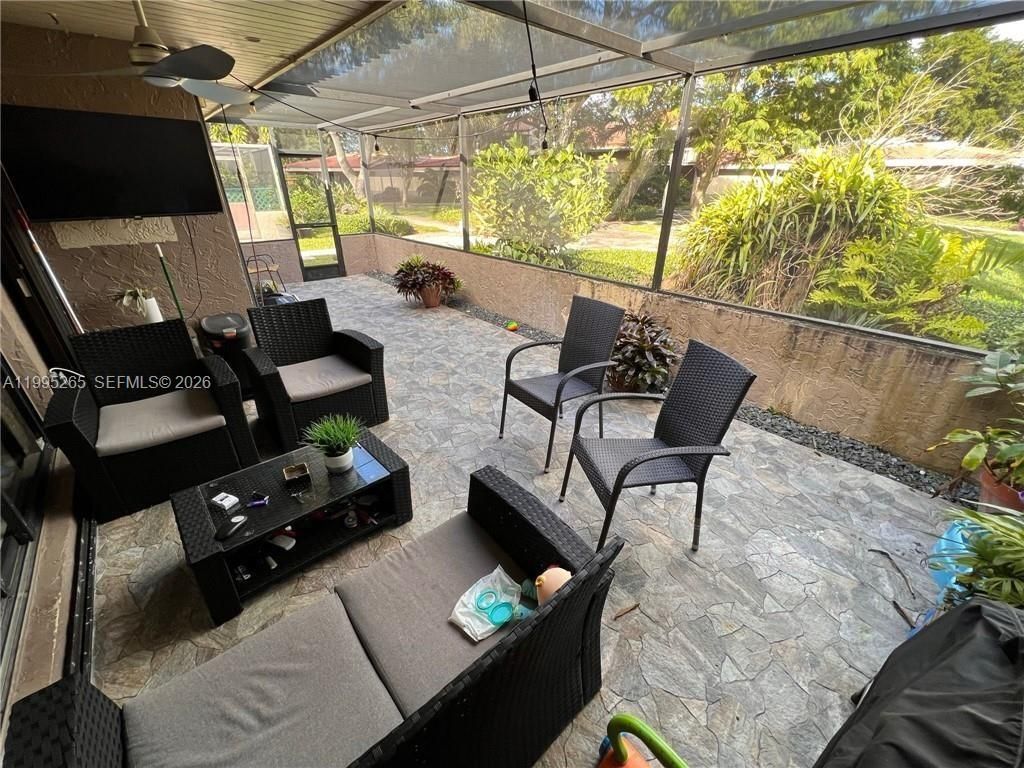 307 Bonnie Brae Way , Unit 26, Hollywood, FL 33021 Photo