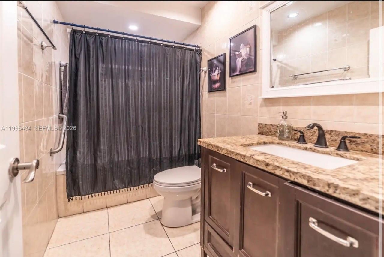 6890 SW 57th St, Davie, FL 33314 Photo