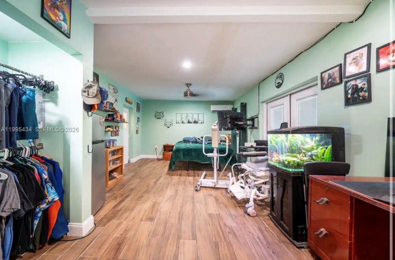 6890 SW 57th St, Davie, FL 33314 Photo