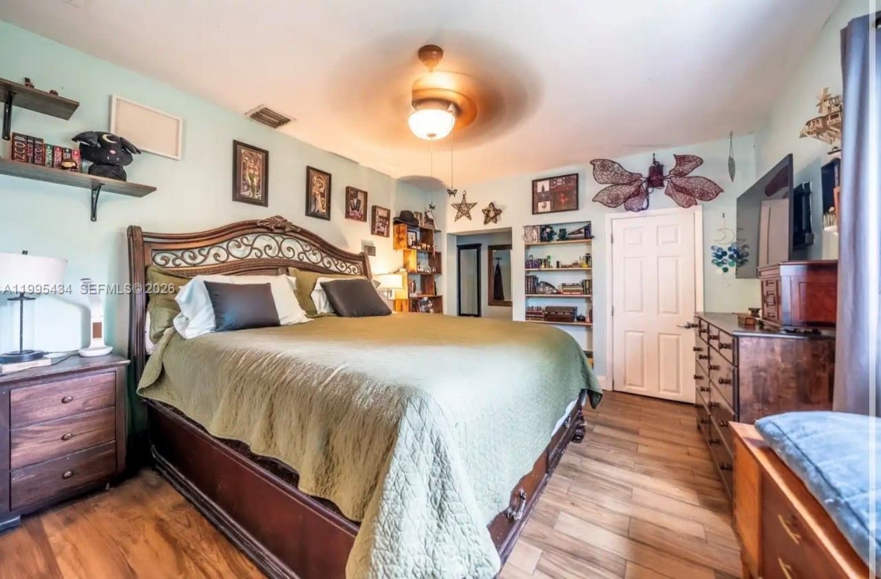 6890 SW 57th St, Davie, FL 33314 Photo