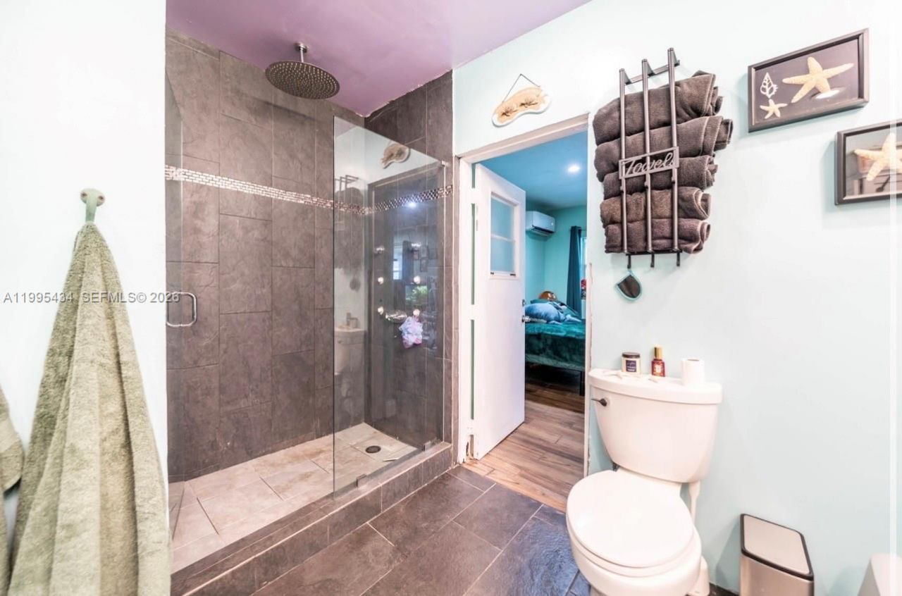 6890 SW 57th St, Davie, FL 33314 Photo