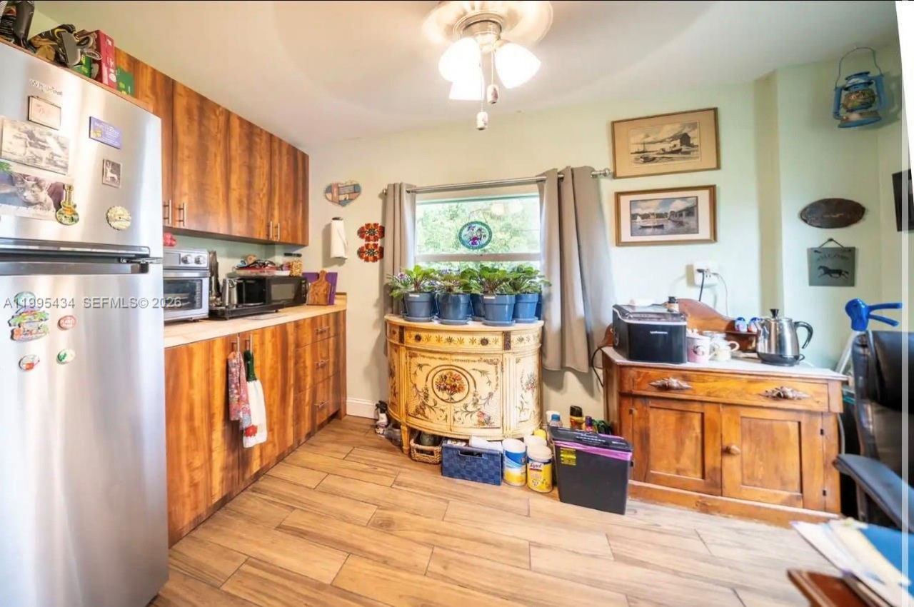 6890 SW 57th St, Davie, FL 33314 Photo