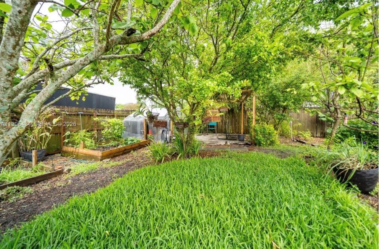 6890 SW 57th St, Davie, FL 33314 Photo