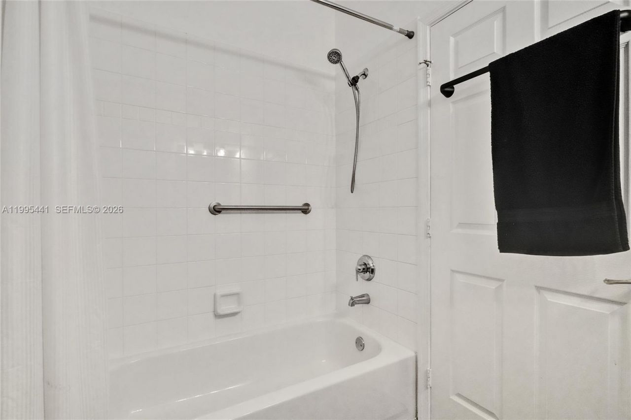 16180 SW 14th St, Pembroke Pines, FL 33027 Photo