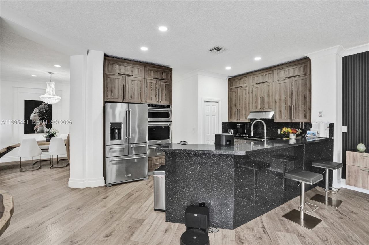 16180 SW 14th St, Pembroke Pines, FL 33027 Photo