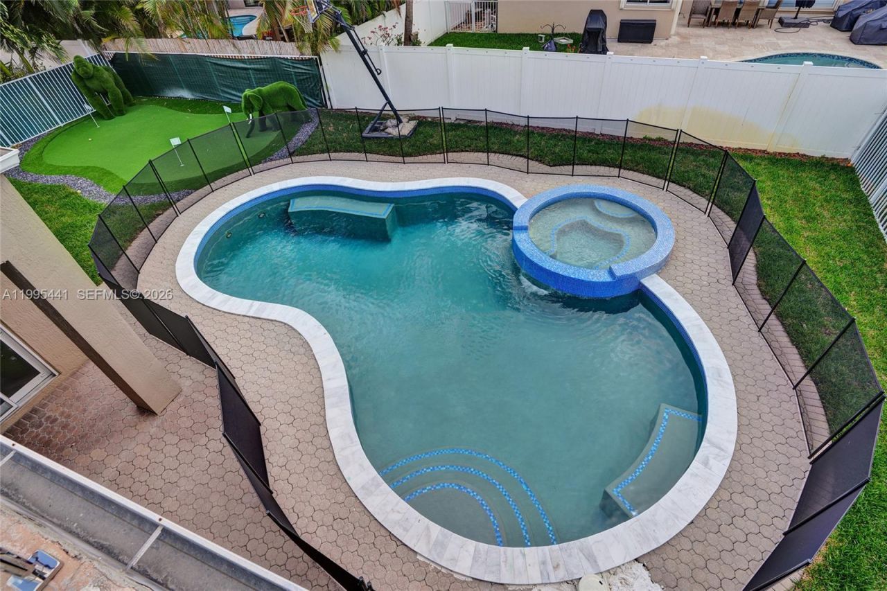 16180 SW 14th St, Pembroke Pines, FL 33027 Photo