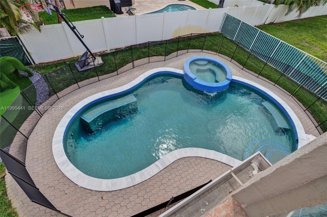 16180 SW 14th St, Pembroke Pines, FL 33027 Photo