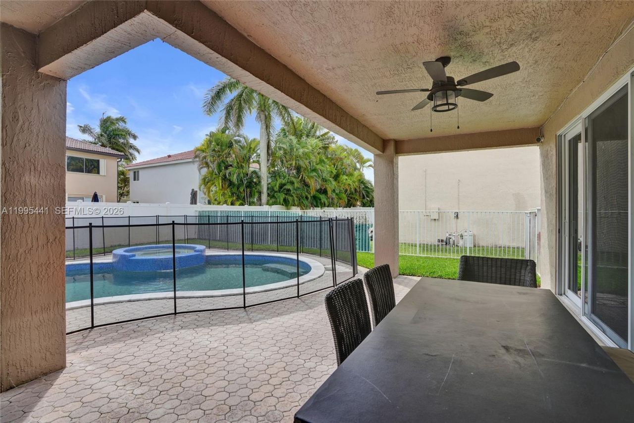 16180 SW 14th St, Pembroke Pines, FL 33027 Photo