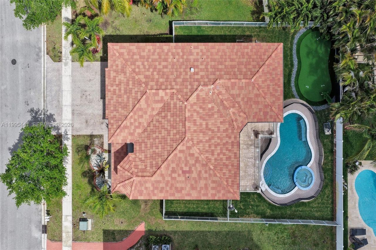 16180 SW 14th St, Pembroke Pines, FL 33027 Photo