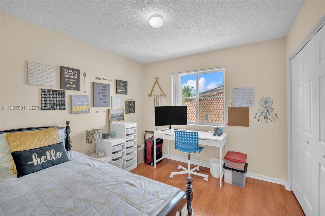 1058 Tupelo Way, Weston, FL 33327 Photo