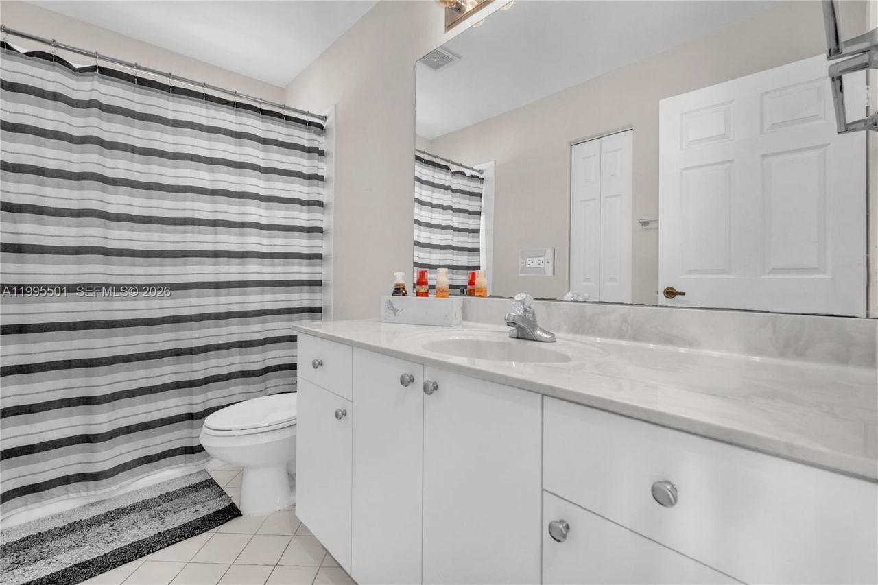 1058 Tupelo Way, Weston, FL 33327 Photo