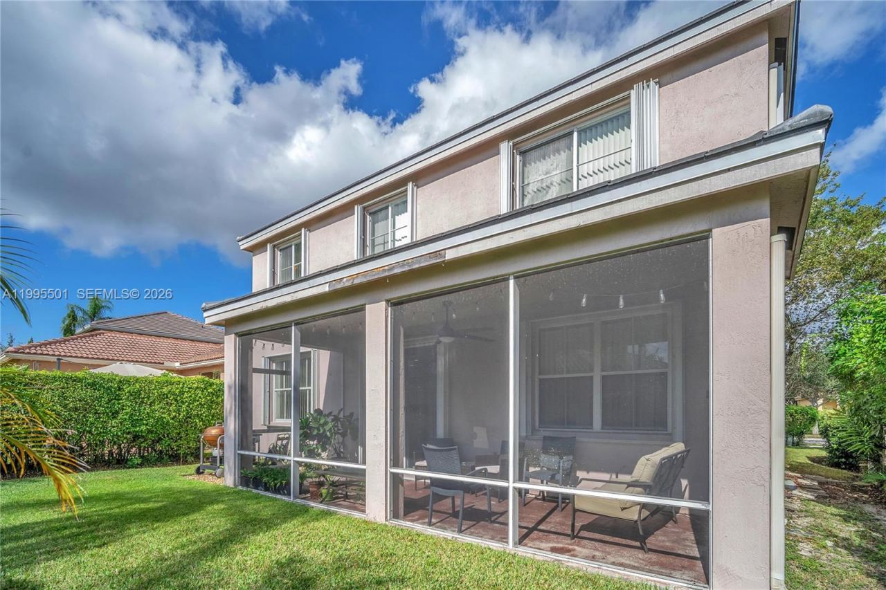 1058 Tupelo Way, Weston, FL 33327 Photo