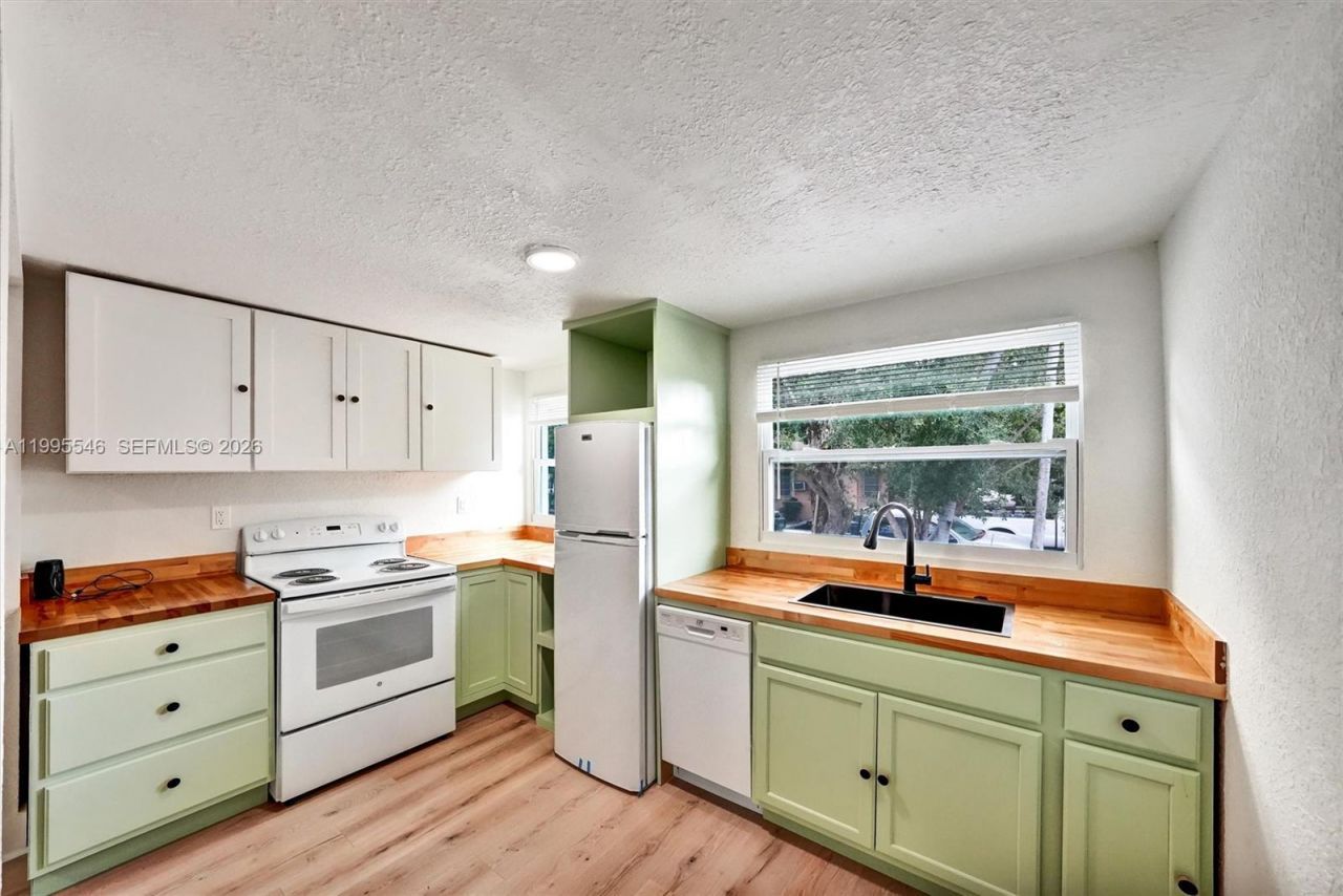 1411 SW 3rd St, Unit 2, Miami, FL 33135 Photo