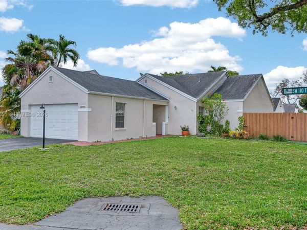 14722 SW 110th Ter , Miami, FL 33196