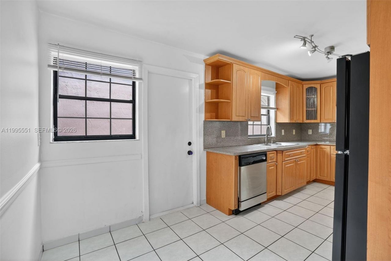 14722 SW 110th Ter, Miami, FL 33196 Photo