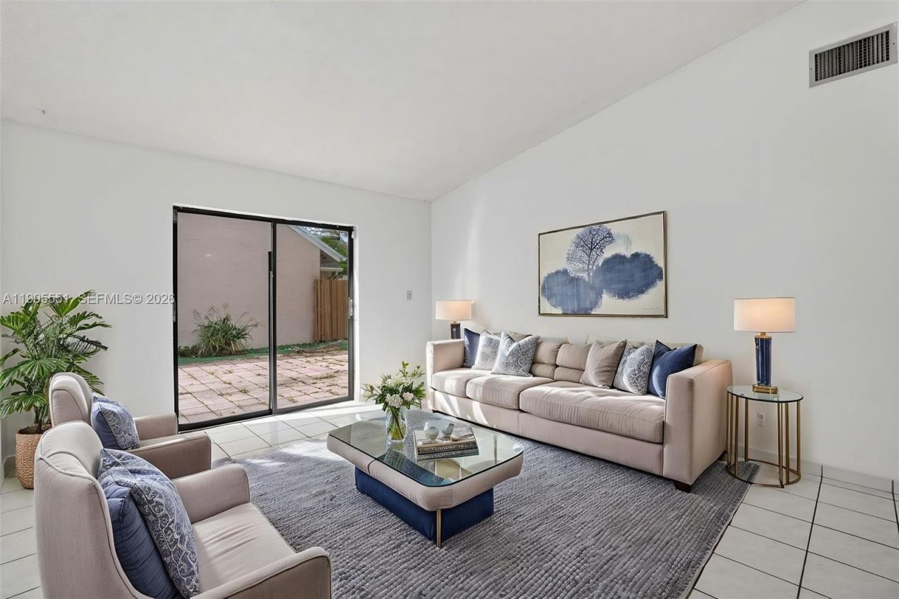 14722 SW 110th Ter, Miami, FL 33196 Photo