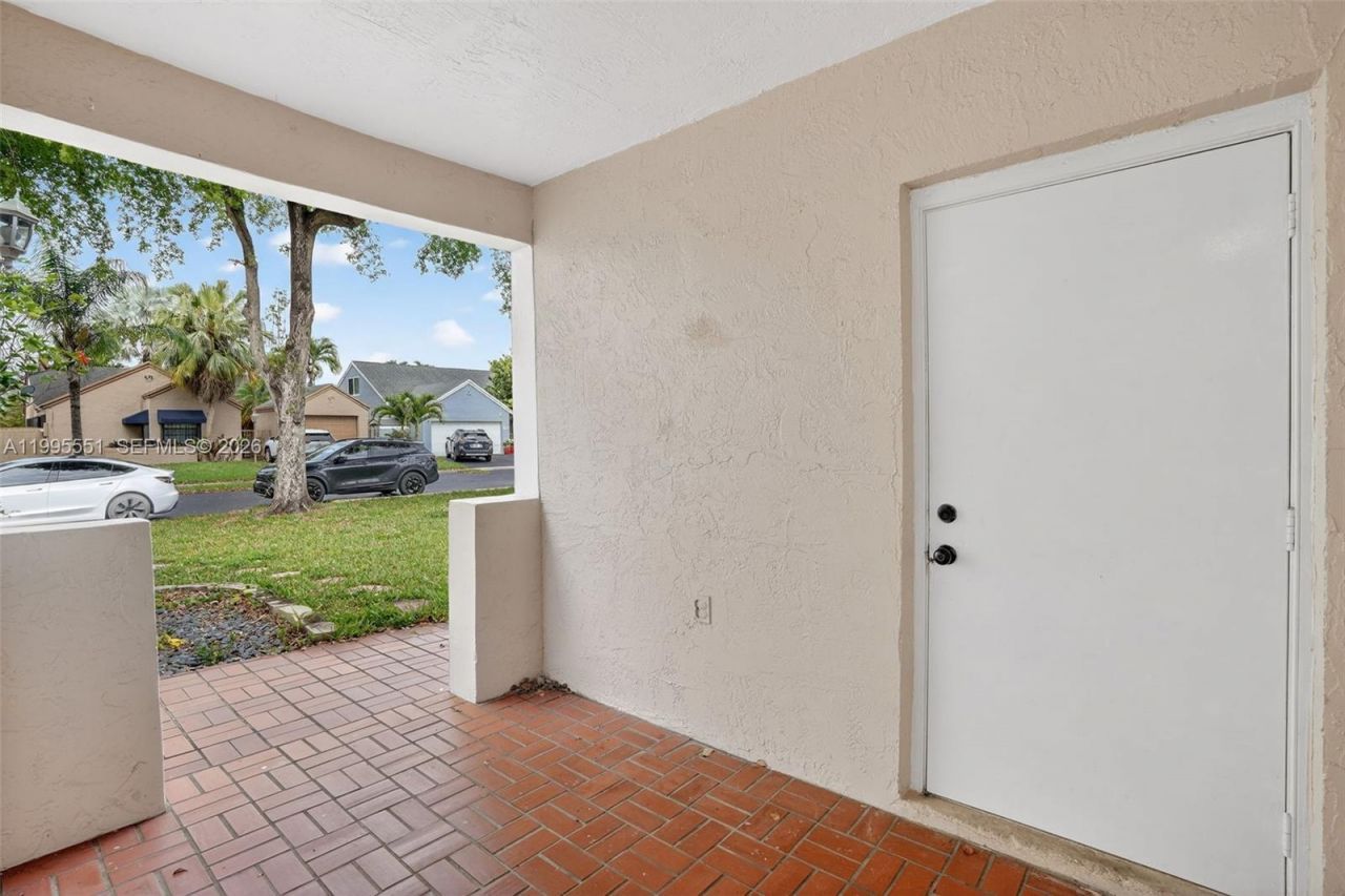 14722 SW 110th Ter, Miami, FL 33196 Photo