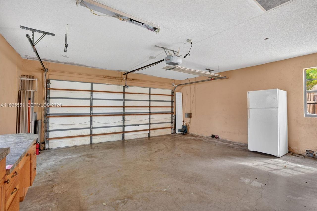 14722 SW 110th Ter, Miami, FL 33196 Photo