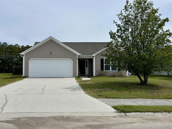 202 Red Carnation Drive , Holly Ridge, NC 28445