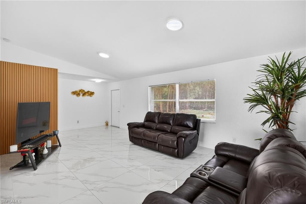 1641 8th St Ne, Naples, FL 34120 Photo