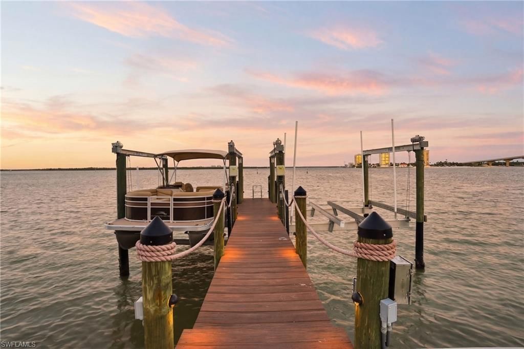 280 Estrellita Dr , Fort Myers Beach, FL 33931 Photo