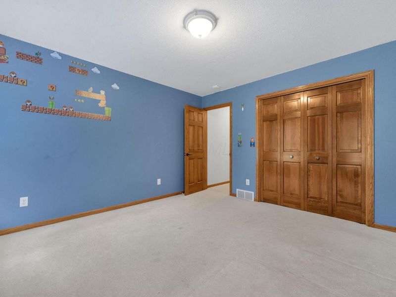 733 Alpine Circle, Heath, OH 43056 Photo 10