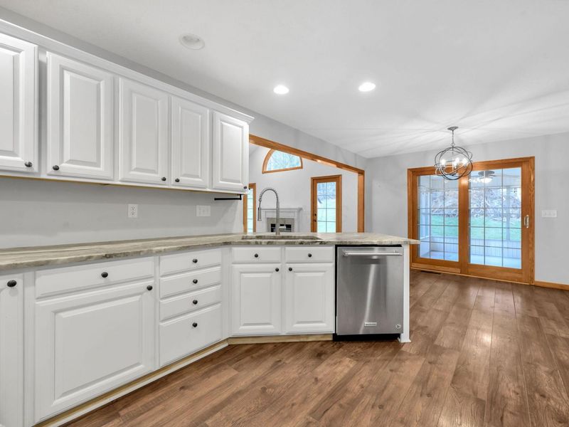 733 Alpine Circle, Heath, OH 43056 Photo 14