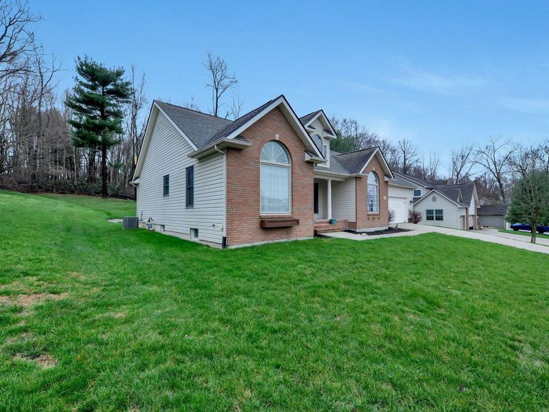 733 Alpine Circle, Heath, OH 43056 Photo 3