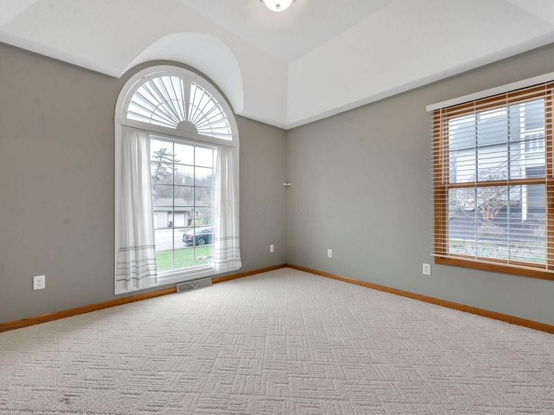 733 Alpine Circle, Heath, OH 43056 Photo 6