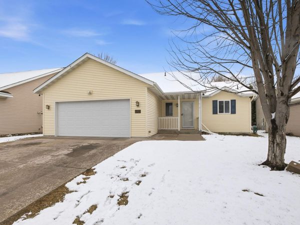 6429 Savanna Court , Saint Cloud, MN 56303