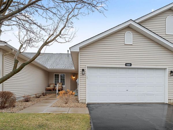 5402 Deerfield Circle SE, Prior Lake, MN 55372