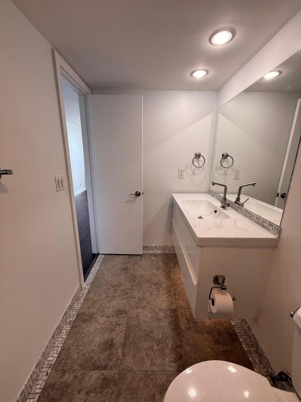 200 Leslie Drive, Unit 924, Hallandale Beach, FL 33009 Photo