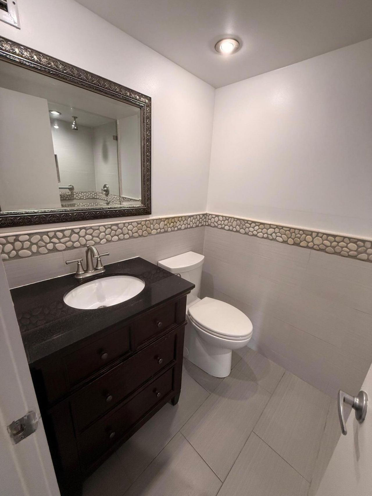 200 Leslie Drive, Unit 924, Hallandale Beach, FL 33009 Photo