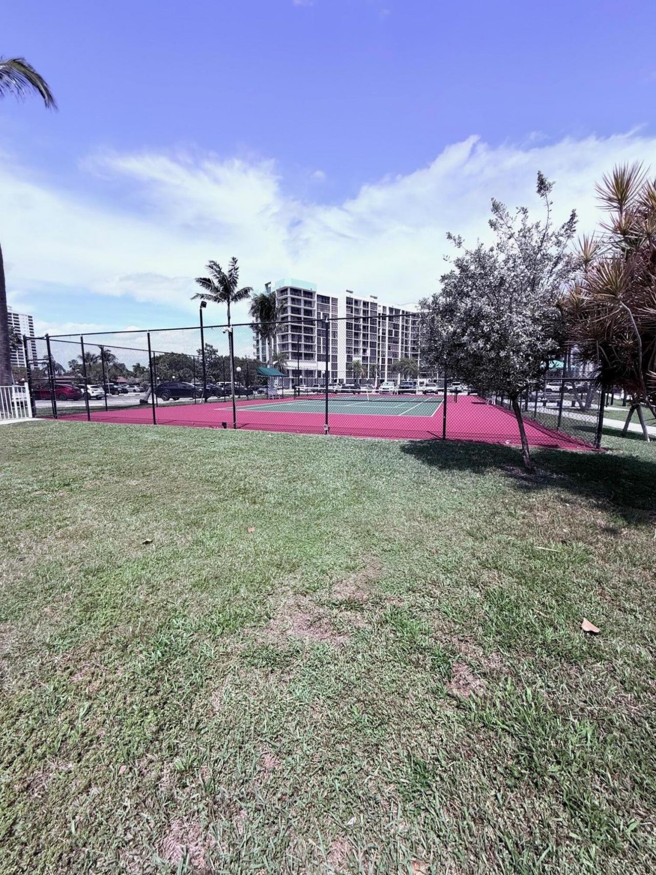 200 Leslie Drive, Unit 924, Hallandale Beach, FL 33009 Photo