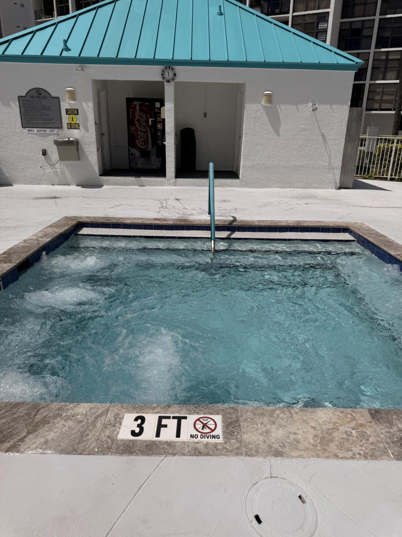 200 Leslie Drive, Unit 924, Hallandale Beach, FL 33009 Photo