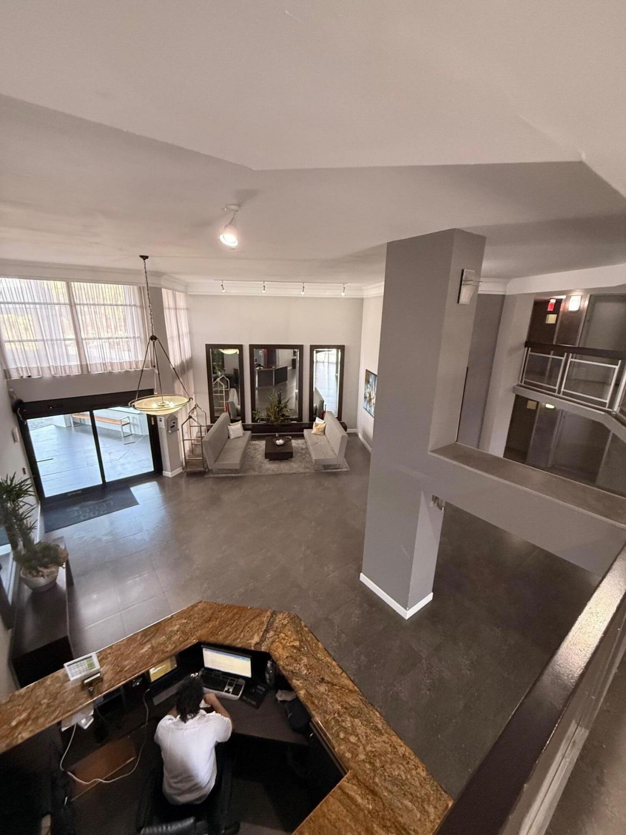 200 Leslie Drive, Unit 924, Hallandale Beach, FL 33009 Photo