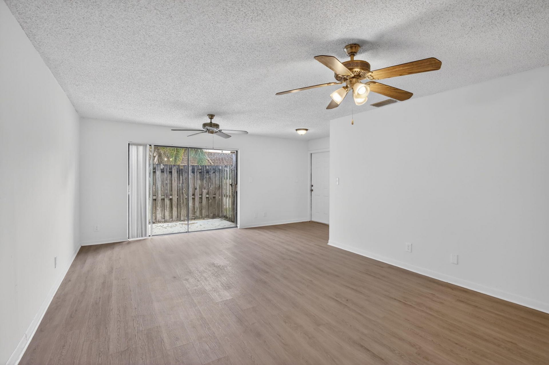 9414 NW 49th Place, Unit 14, Sunrise, FL 33351 Photo