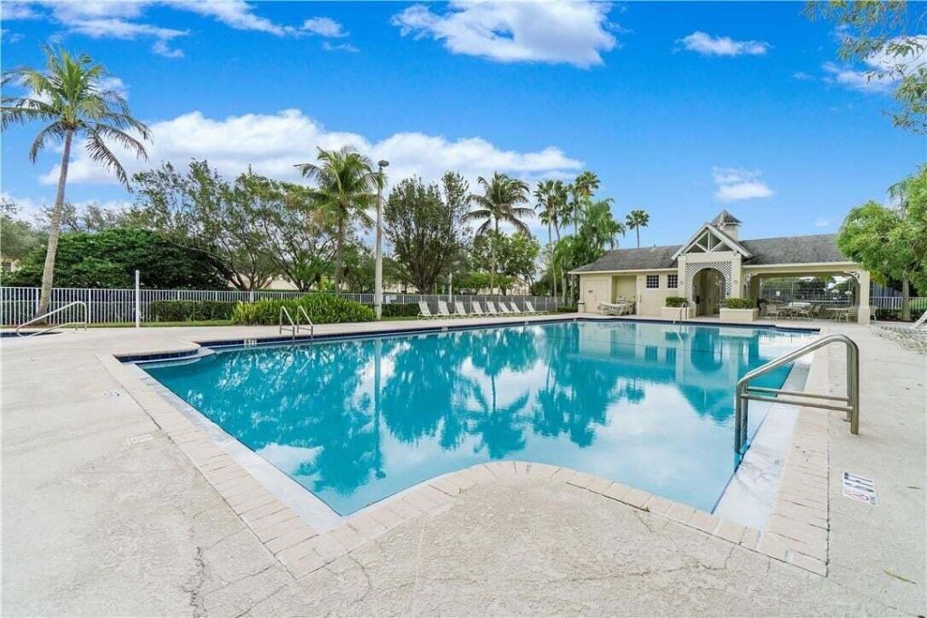 11010 Conch Court, Tamarac, FL 33321 Photo