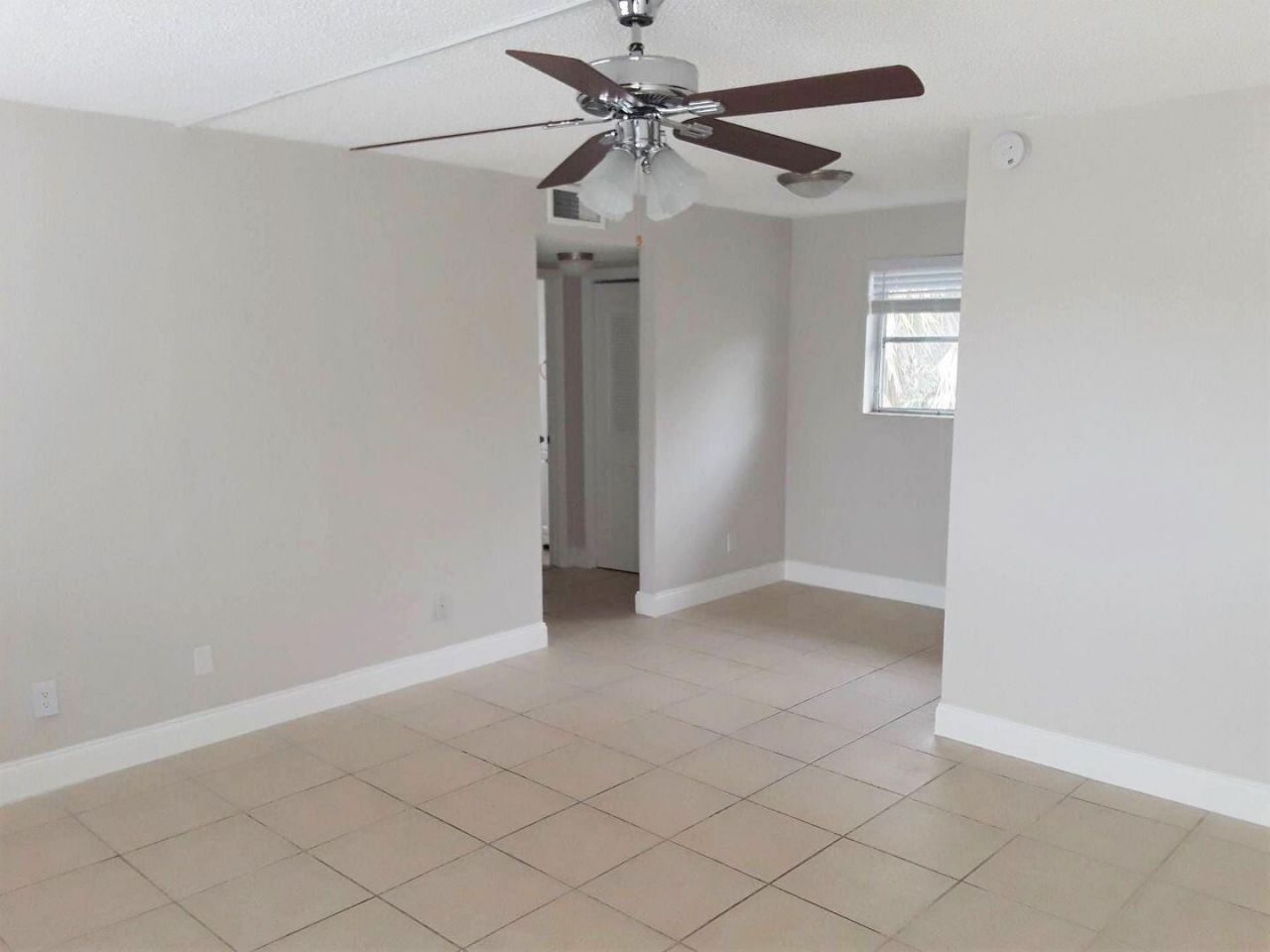 665 Glouchester Street, Unit 10, Boca Raton, FL 33487 Photo