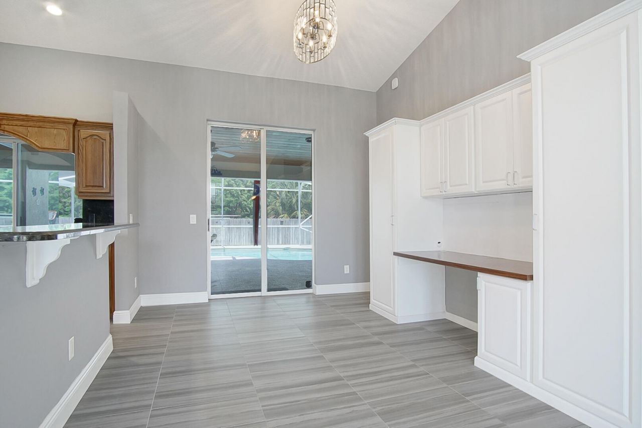 6800 NW Hogate Circle, Port Saint Lucie, FL 34983 Photo