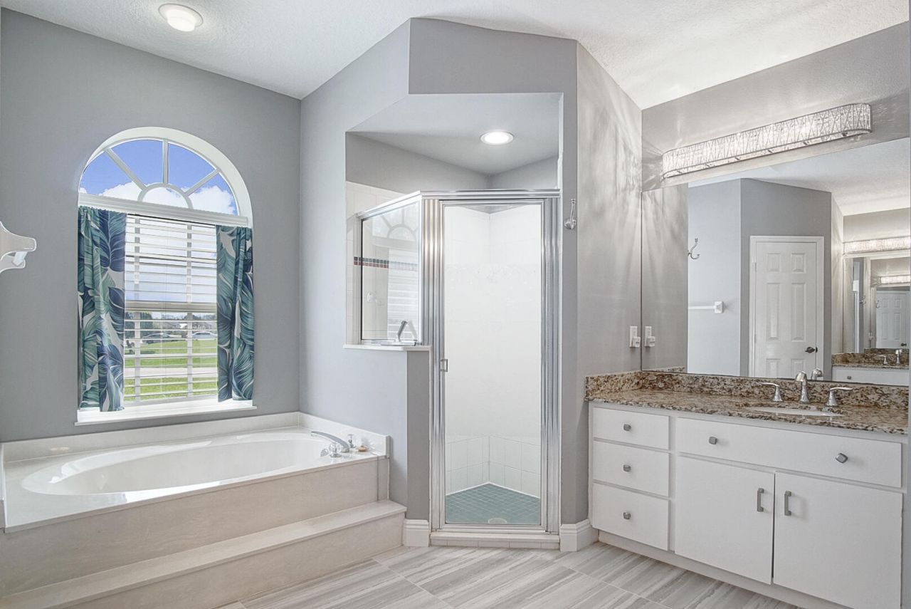 6800 NW Hogate Circle, Port Saint Lucie, FL 34983 Photo