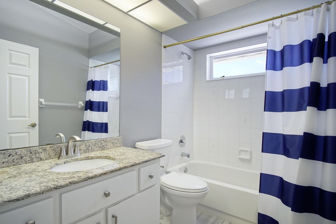 6800 NW Hogate Circle, Port Saint Lucie, FL 34983 Photo