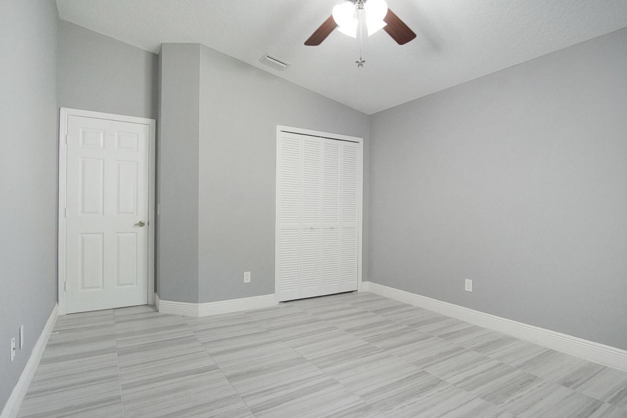 6800 NW Hogate Circle, Port Saint Lucie, FL 34983 Photo