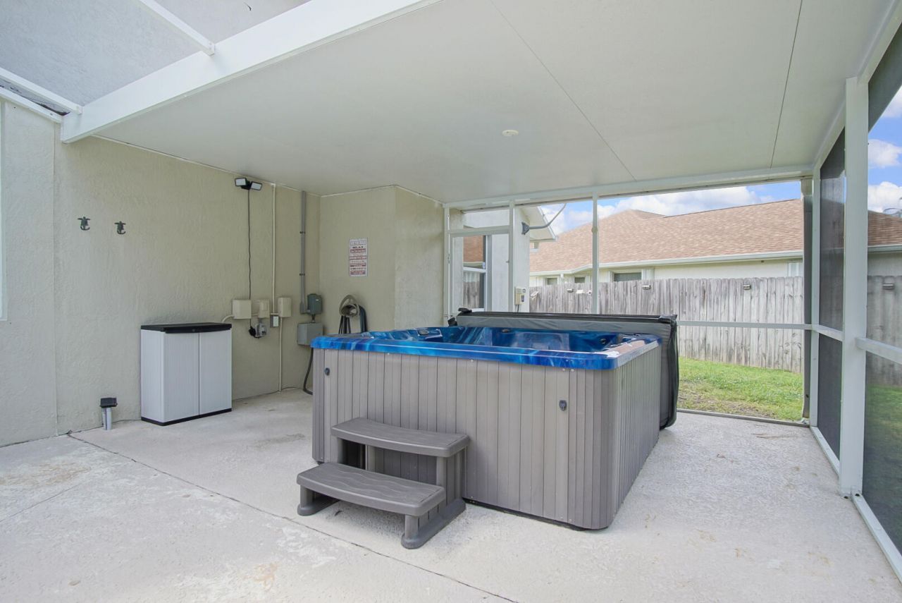 6800 NW Hogate Circle, Port Saint Lucie, FL 34983 Photo