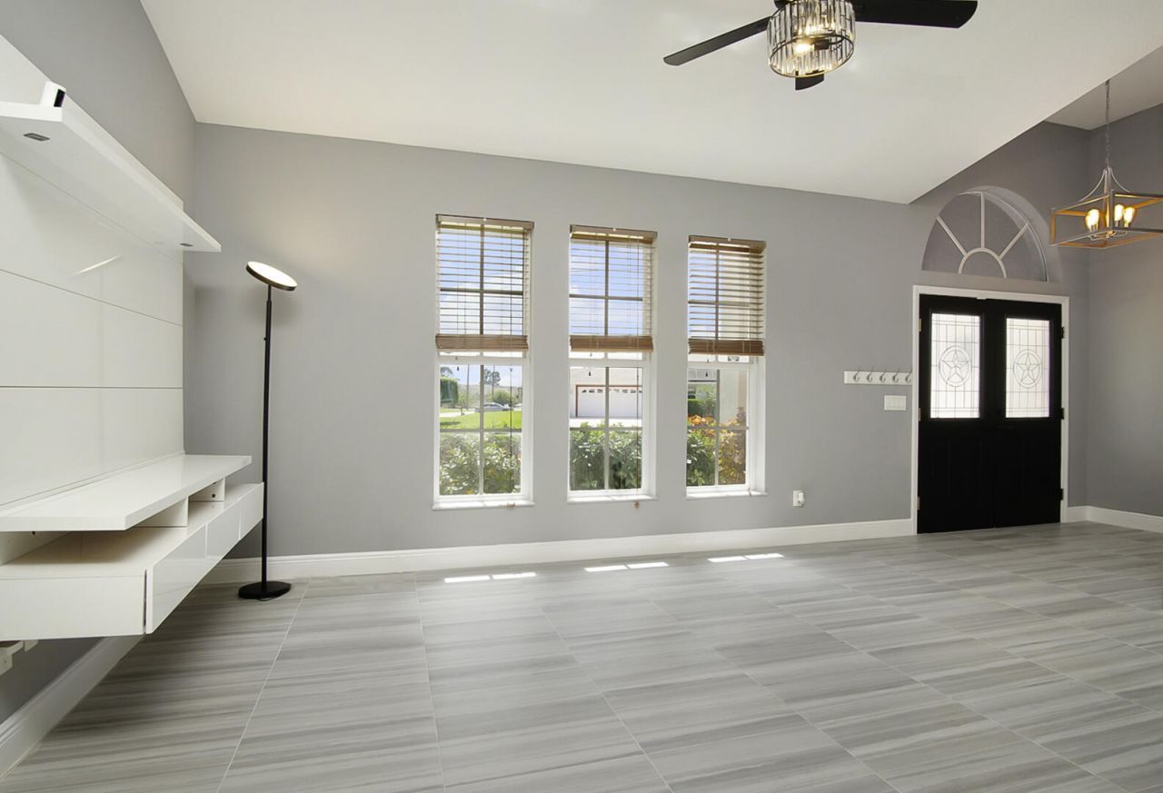 6800 NW Hogate Circle, Port Saint Lucie, FL 34983 Photo