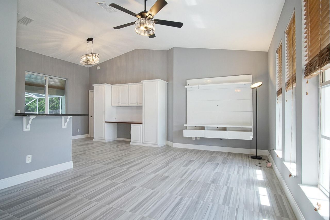 6800 NW Hogate Circle, Port Saint Lucie, FL 34983 Photo