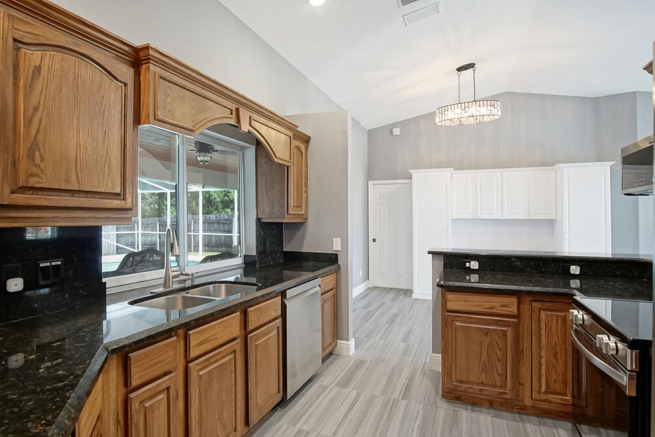 6800 NW Hogate Circle, Port Saint Lucie, FL 34983 Photo